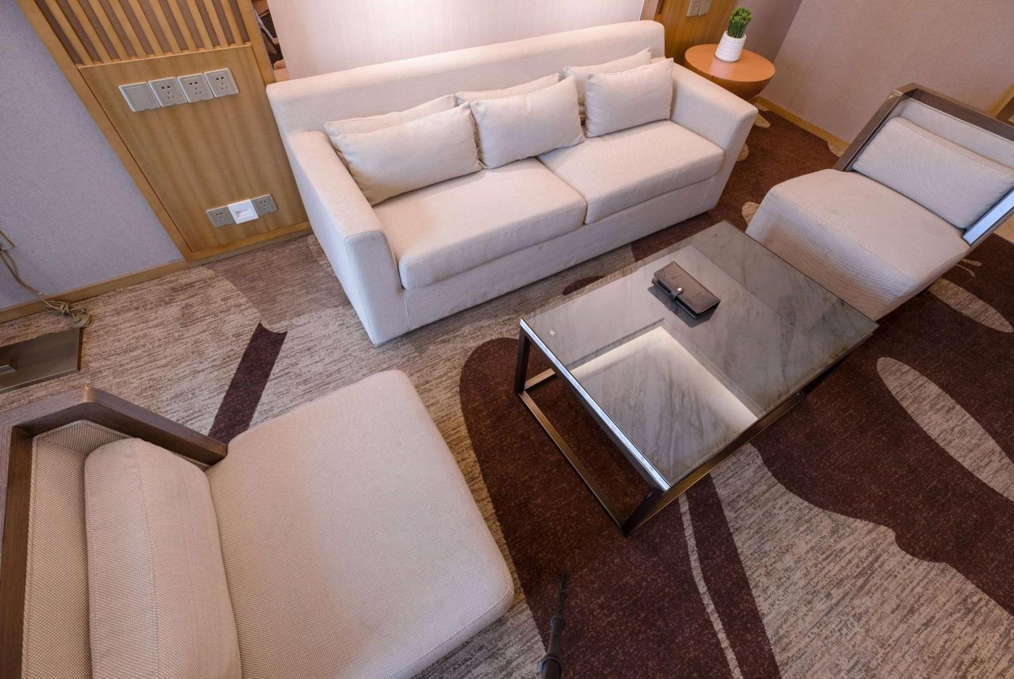 Ramada Plaza By Wyndham Fuzhou South Hotel Bagian luar foto